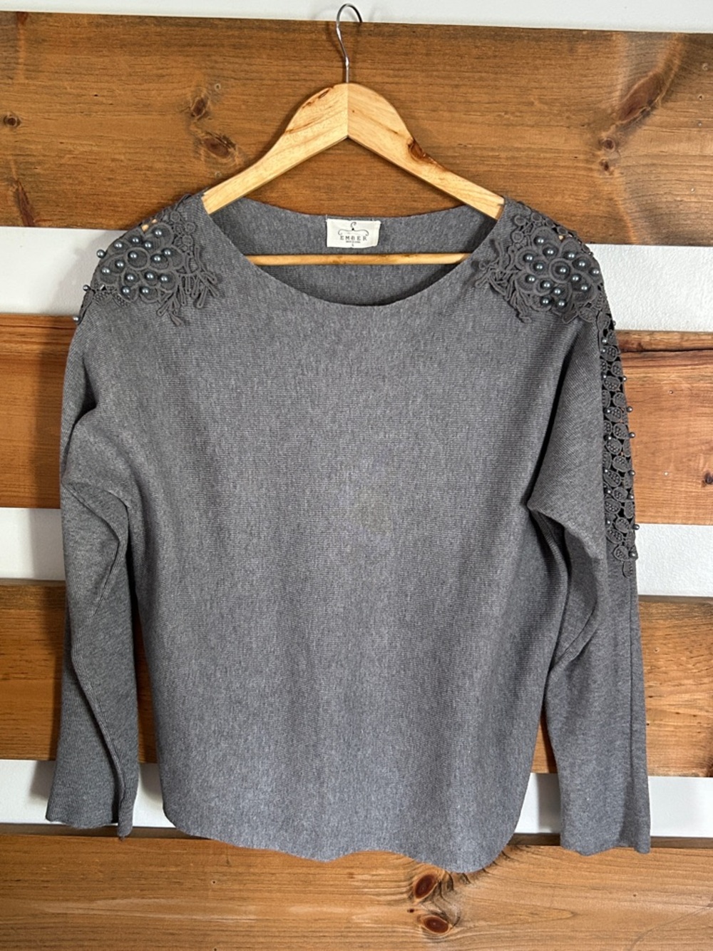 Ember Gray Boatneck Sweater w/Crochet Lace & Pearl Accent Shoulders Size Large